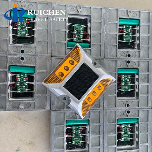 <h3>Amber Solar Road Reflective Marker Manufacturer Cost-RUICHEN </h3>
